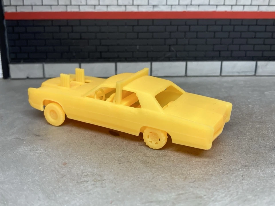 Coche de demostración Derby de demolición sedán Lincoln 1972 impreso en 3D 1/64 para diorama fundido a presión Foto 4 de 4