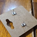 Pink Plastic Flower Shape Stud Earrings Flowers & Plants Theme Butterfly Closure — photo 3