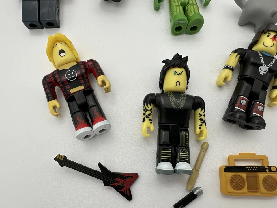 Roblox Punk Rockers Star Sorority Watermelon Shark Mr Windy Figure Lot - Image 3 of 4