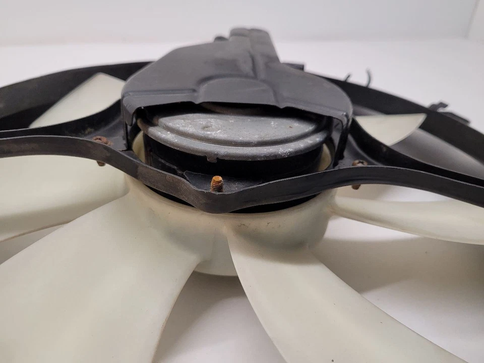 09-15 HONDA PILOT Radiator Fan Motor Fan Assembly AWD Condenser 38615RN0A01 - Imagem 2 de 4
