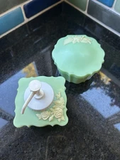 Vtg Schwarz Bros Vanity Set 2 Mint Green Dispenser & Powder Box 1950’s Excellent