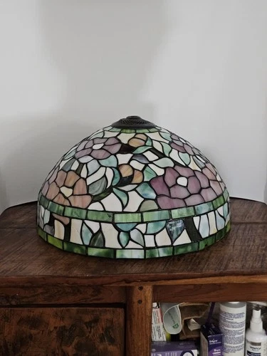 READ.....Vintage Tiffany Style Stained Glass Lamp Mosaic Shade**Cracked/Chipped