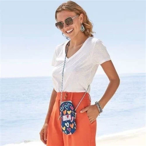 Brighton Color of Love Gafas de Sol / Estuche para Lectores Nuevo en Paquete Cuerda Extraíble $60 Foto 3 de 4