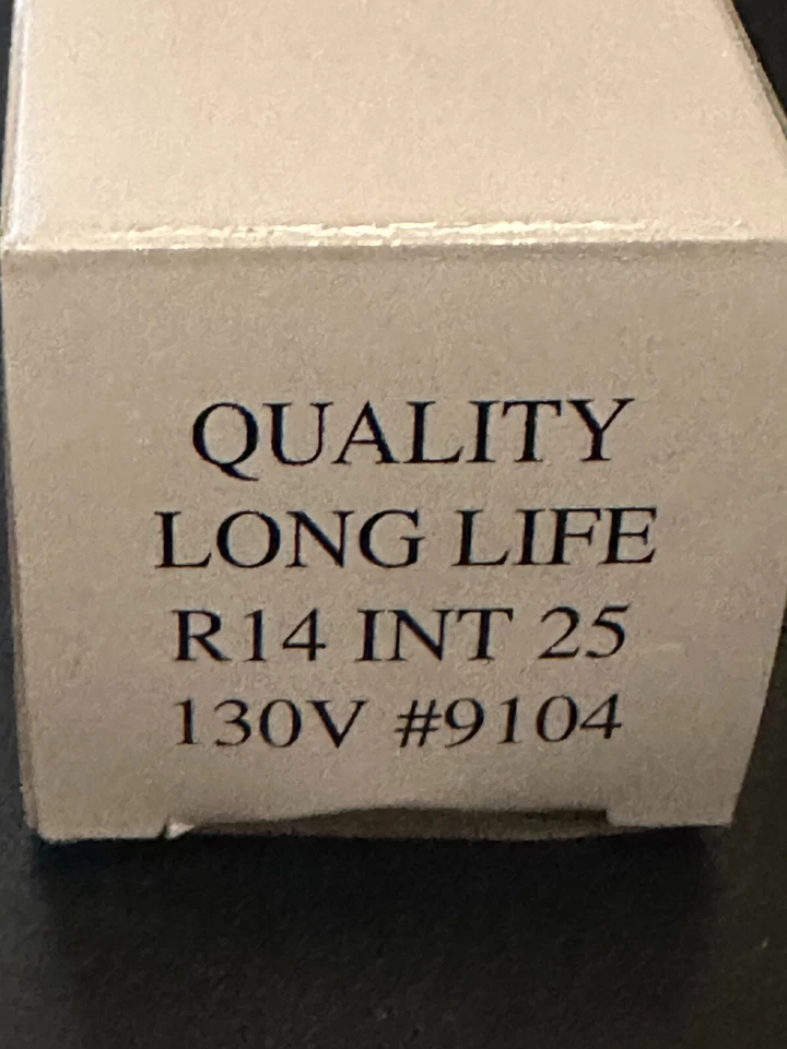 R14 9104 25WATT INTERMEDIATE BASE - Image 4 of 4
