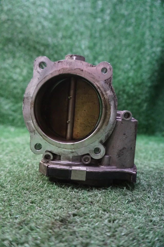 Chevrolet Camaro 2012 2,4 L carrocería del acelerador OEM 12632172BA Foto 3 de 4