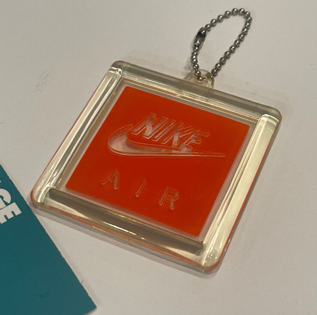 VINTAGE NIKE AIR HANG TAG KEYCHAIN JORDAN 3 4 RETRO MAX 1 90