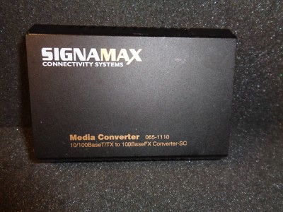SignaMax 10/100BaseT/TX to 100BaseFX Media Converter 065-1110 Tested Good