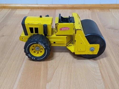 8" TONKA VINTAGE STEAM ROLLER, FRONT SWIVELS