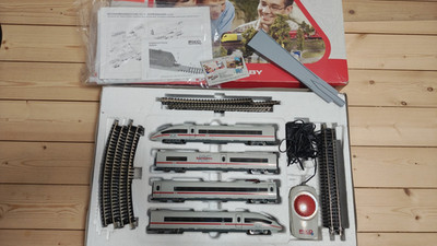 PIKO H0 Starter Set ICE 3 Modelleisenbahn Zug Personenzug 1:87 Inter City Expres