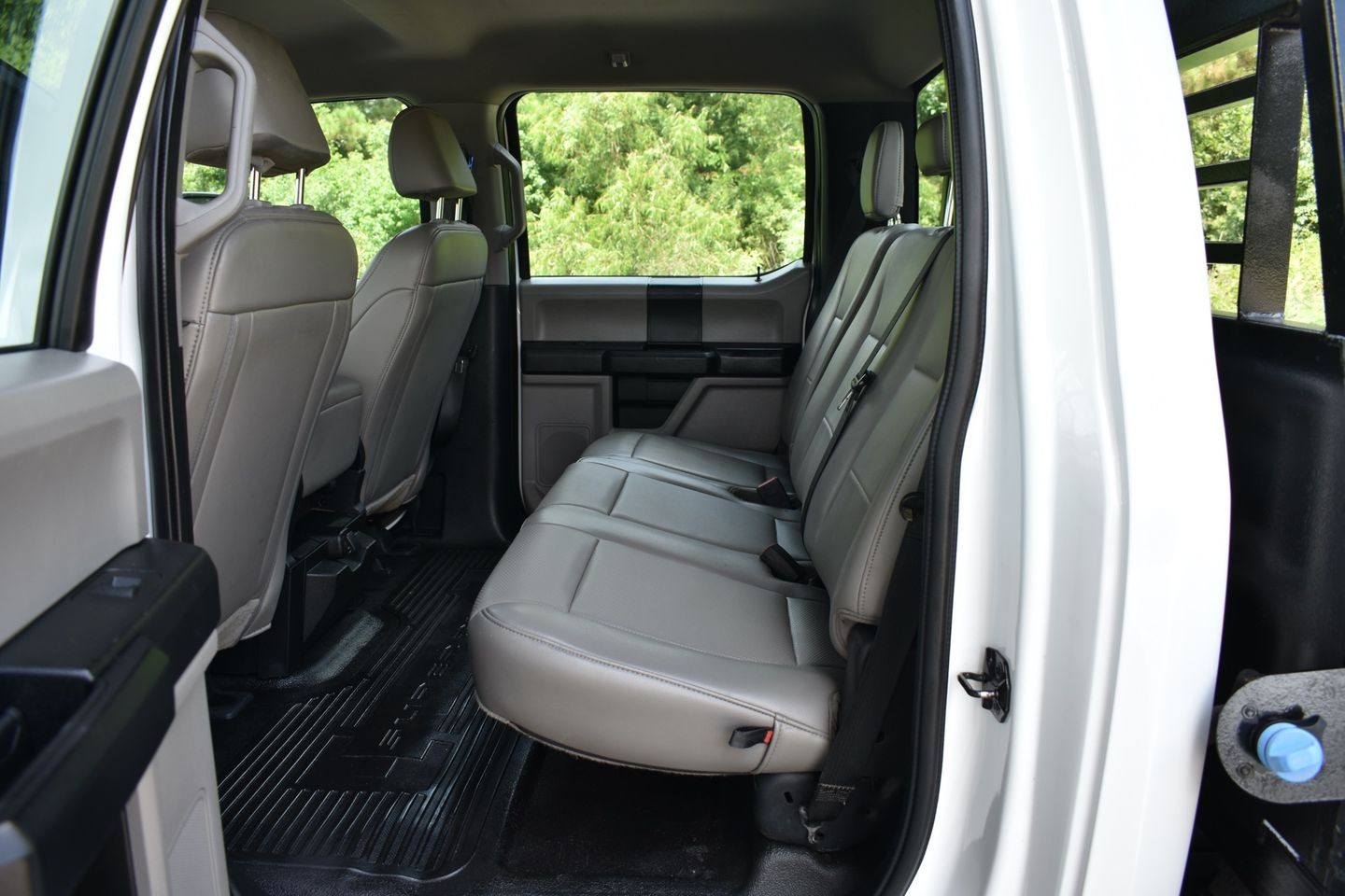 2021 Ford F-350 Super Duty XL thumbnail 13