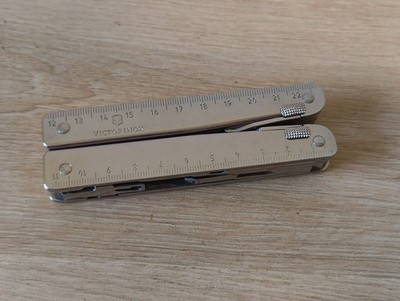 Victorinox Swiss Tool Multitool Wie Neu