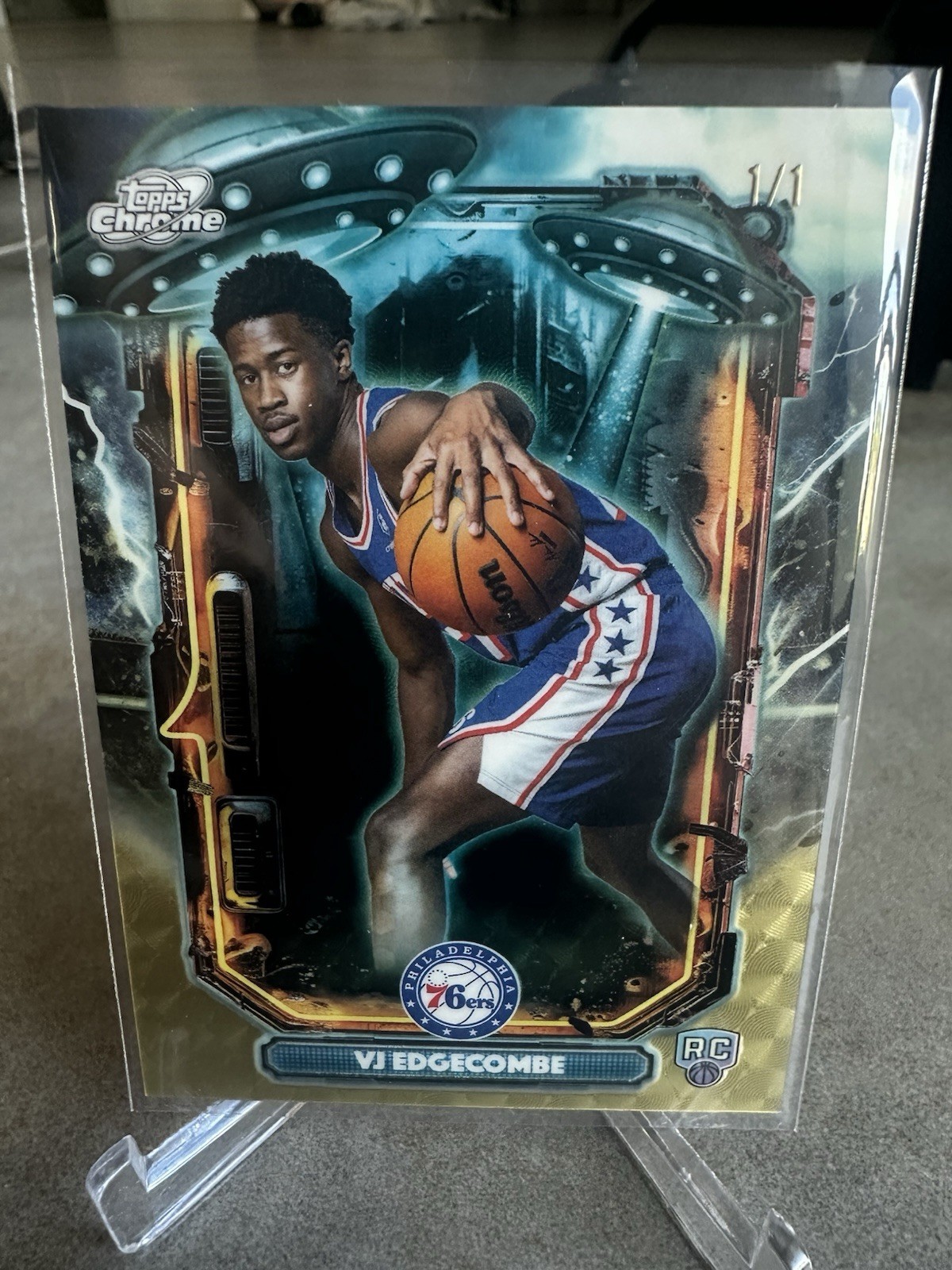 2025 Topps Chrome Cosmic VJ Edgecombe Extraterrestrial Rookie Superfractor 1/1 view 4