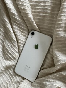 Apple iPhone XR A2105 (GSM) - 64GB - Gelb