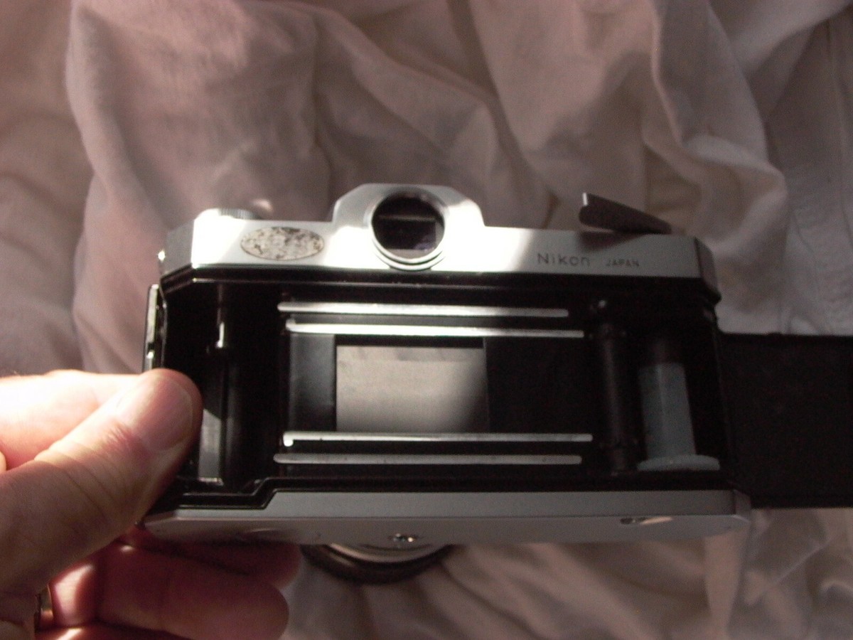 Nikon Nikkormat FTN Chrome w/ 43~86/3.5 zoom-Nikkor & Zykkor