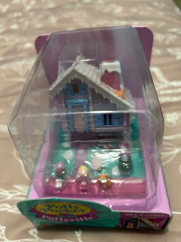 Ancien Chalet De Ski Polly Pocket Bluebird 1993 - Complet Avec Figurines