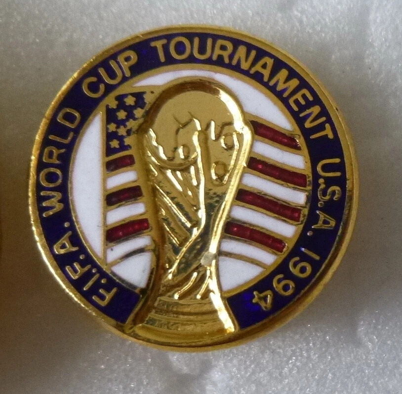 G PINS PIN ENAMEL FOOTBALL SOCCER FOOT PEUGEOT DEMONS ET MERVEILLES DORE EUR 3,99 - FR G PINS PIN ENAMEL FOOTBALL SOCCER FOOT PEUGEOT DEMONS ET MERVEILLES DORE EUR 3,99 - FR