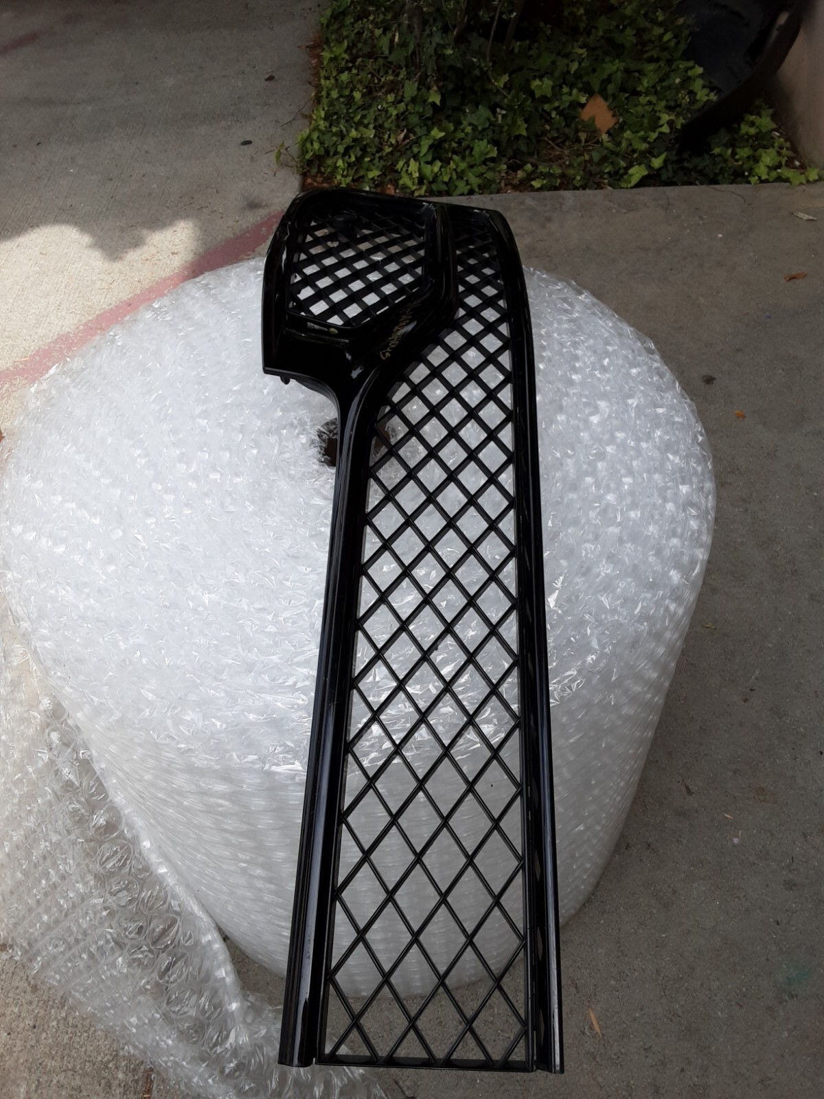 BENTLEY FLYING SPUR GRILLE LEFT LOWER BUMPER 2020 2021 2022 3SE 807 683 OEM