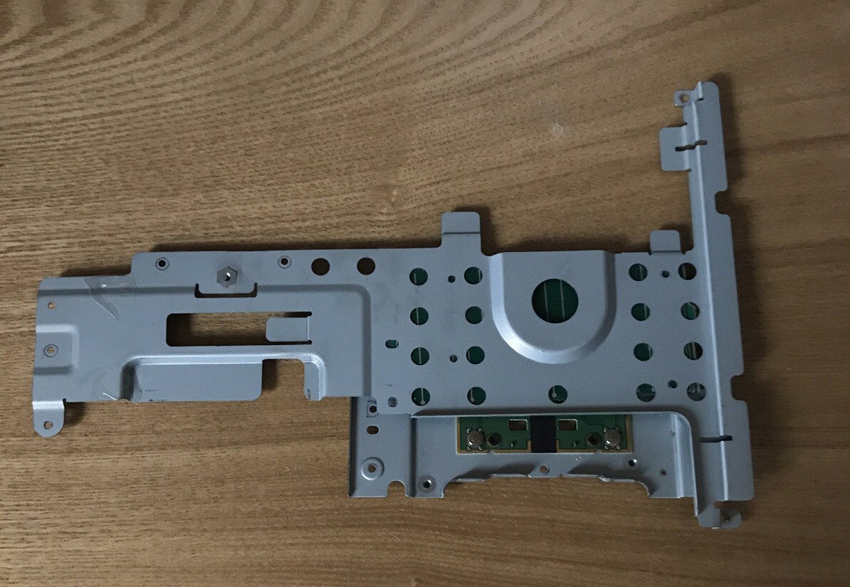 Touchpad and Touchpad Bracket for HP Compaq Presario V4000 Laptops