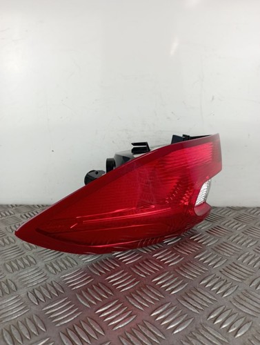LUZ TRASERA FORD FIESTA VII HF,HJ 17-23 (EXTERIOR DERECHA) H1BB-13404-AJ - Imagen 9 de 9