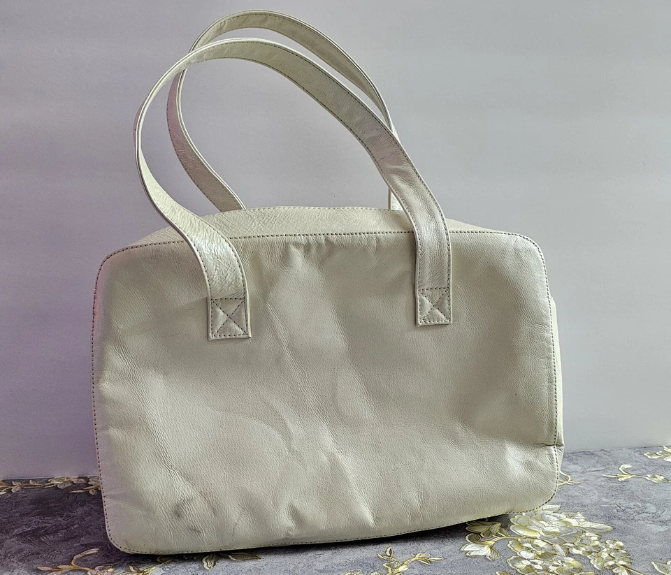 Bolso de mano para mujer Deux Lux de cuero premium Foto 2 de 3