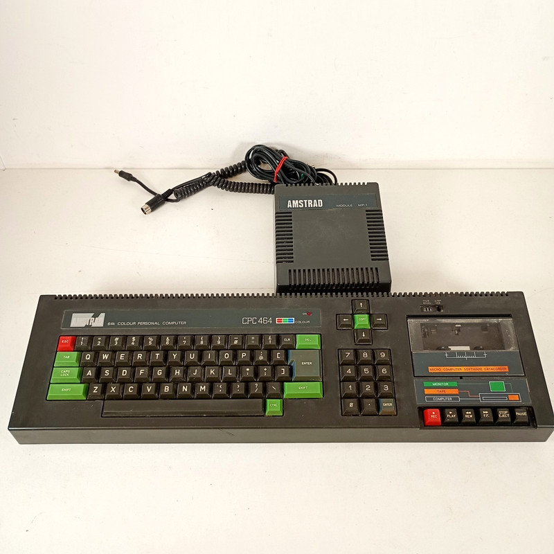 Amstrad CPC 464 Home Computer & Power Supply MC-1 - Powers On Parts Only