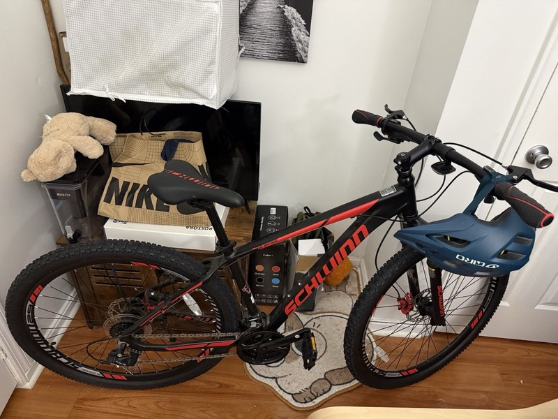 Schwinn Bonafide 29 Mountain Bike Open Box With Free Accessories