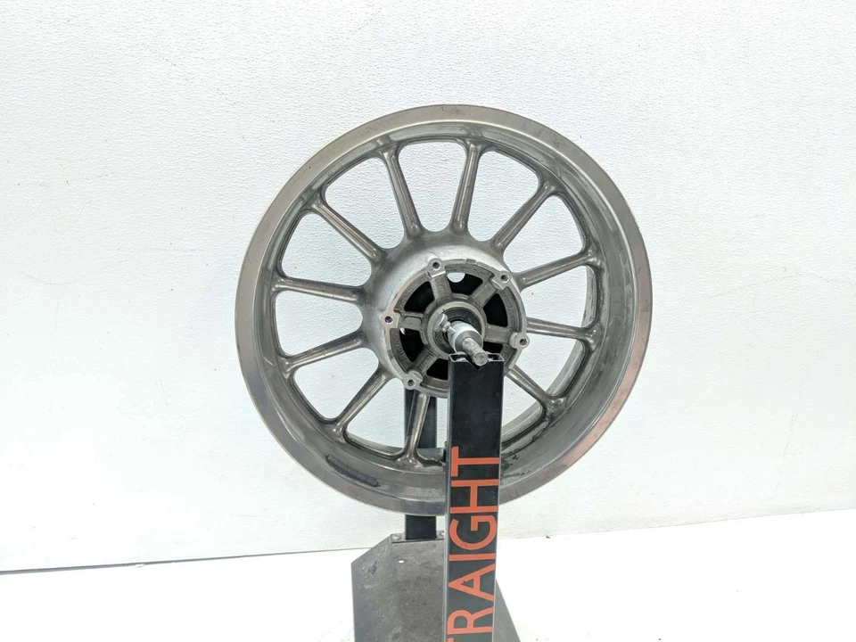 06 07 Llanta trasera Yamaha Stratoliner Roadliner XV1900 XV19 RECTA 17X5,50 Foto 2 de 4