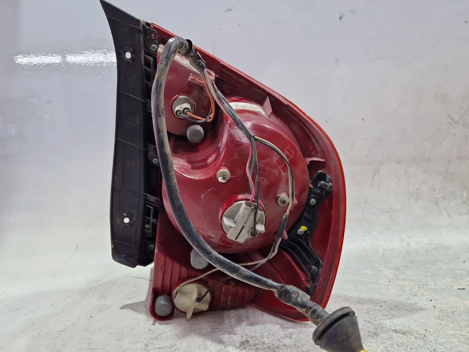 92402257 LAMPADA POSTERIORE SINISTRA / 58523 PER HYUNDAI ACCENT II LC 1.3 - Immagine 2 di 4