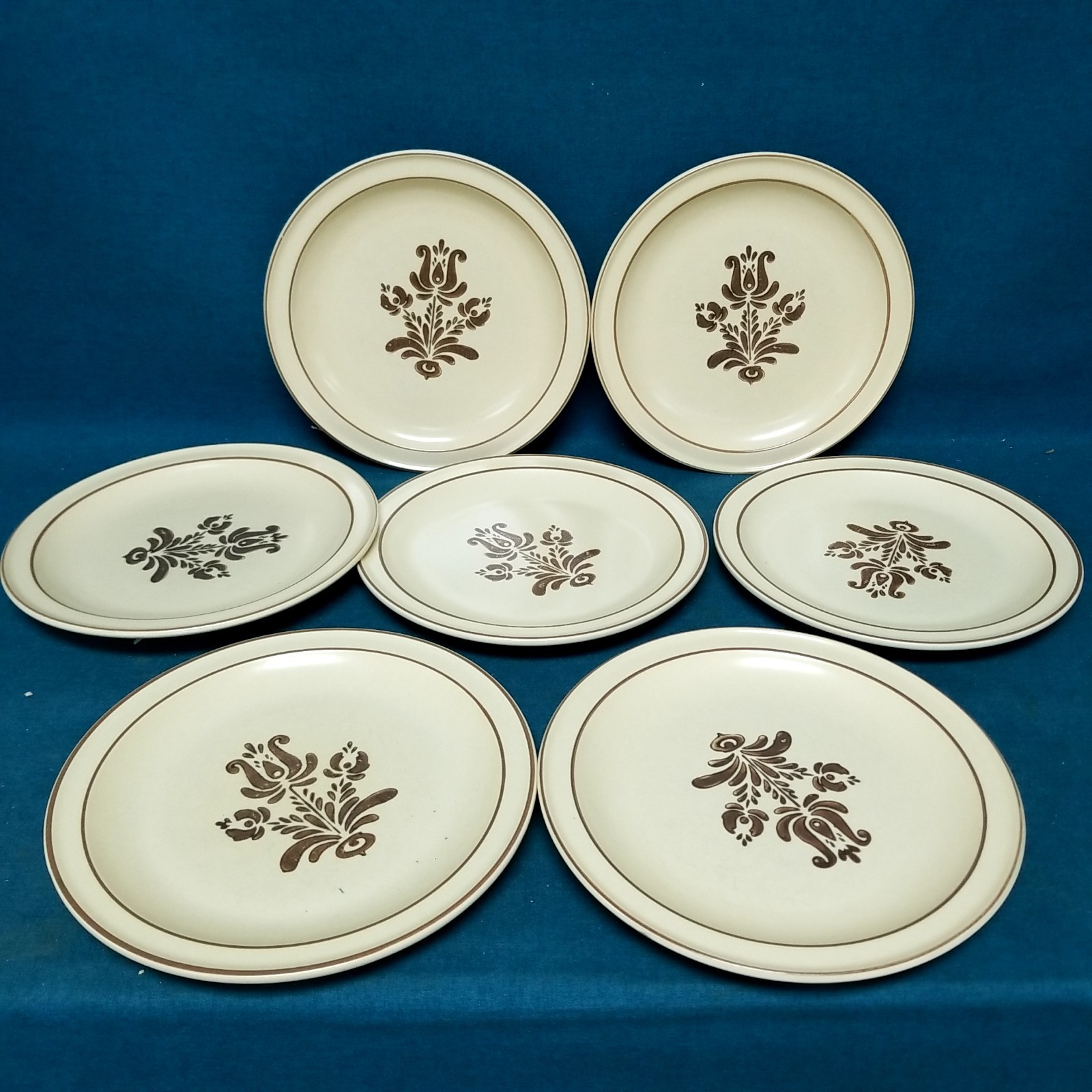 Of 7 Vtg Pfaltzgraff Village Stoneware 10.25" Stoneware Dinn
