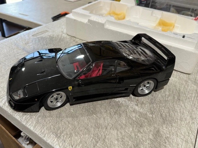 Preços baixos em Kyosho Ferrari 1:12 Veículos de brinquedo e de