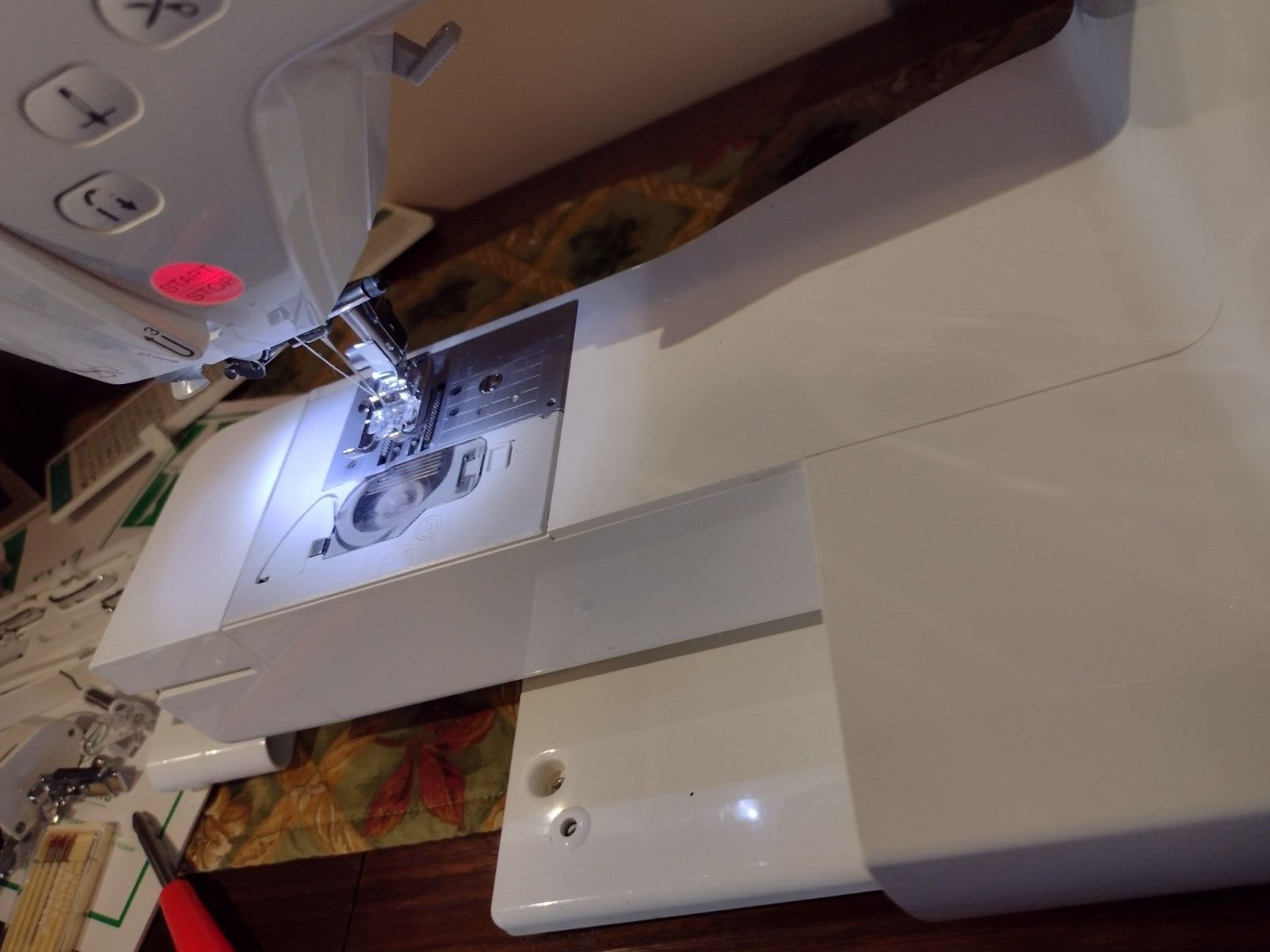 BABYLOCK ELIZABETH BL200a Sewing Machine Embroidery Accessories knee