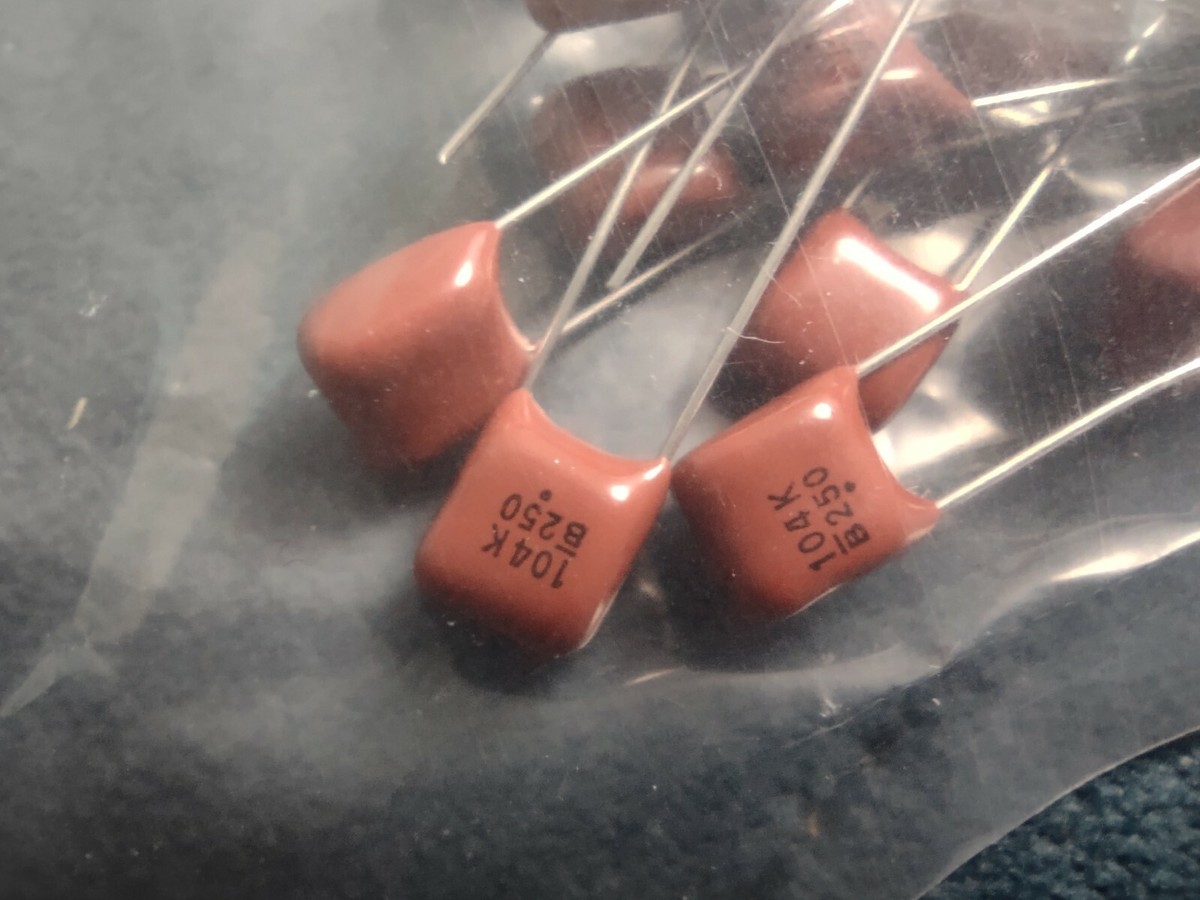 Panasonic 100PCS 104K 250V 0.1UF Metallized Film Capacitor Panasonic 100PCS 104K 250V 0.1UF Metallized Film Capacitor