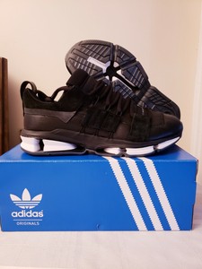 b28015 adidas
