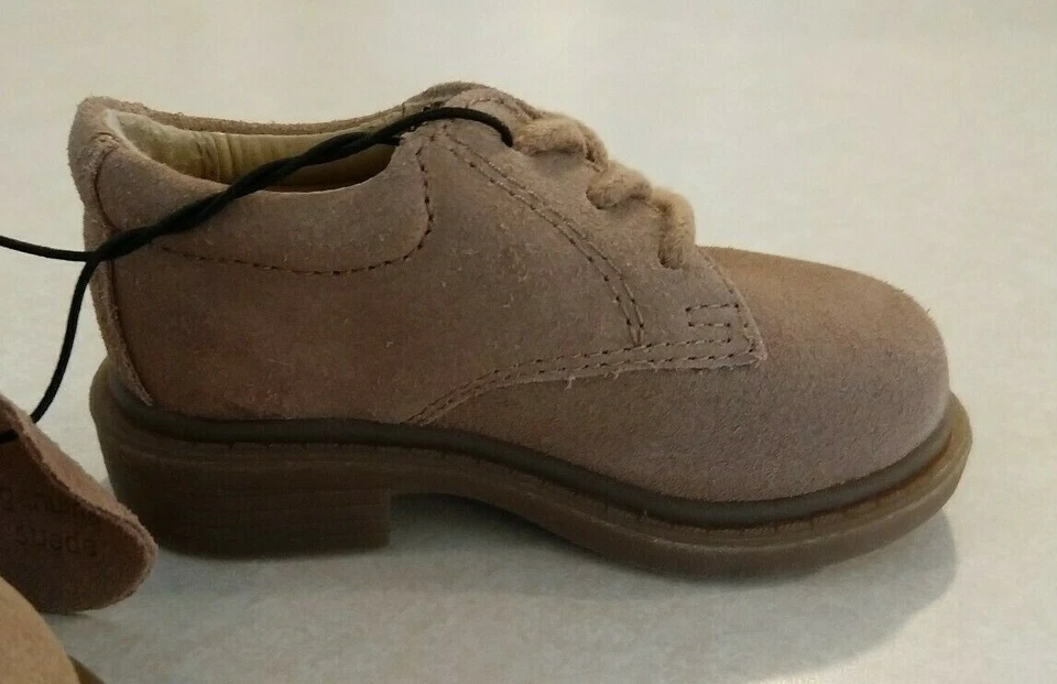 The Children's' Place Zapatos Talla 5 Botas de Gamuza Tostadas Bebé Niño Cordones Nuevo Cuero Foto 2 de 4