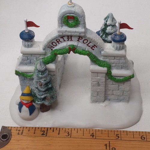 Puerta Polo Norte Colección Pueblo Navidad Patrimonio Departamento 56 De colección - Imagen 9 de 10