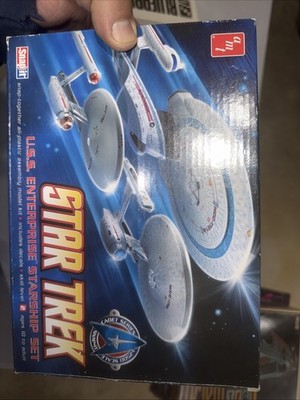 AMT Star Trek U.S.S Enterprise Starship Set 1:2500 AMT660L 2013 Model Kit