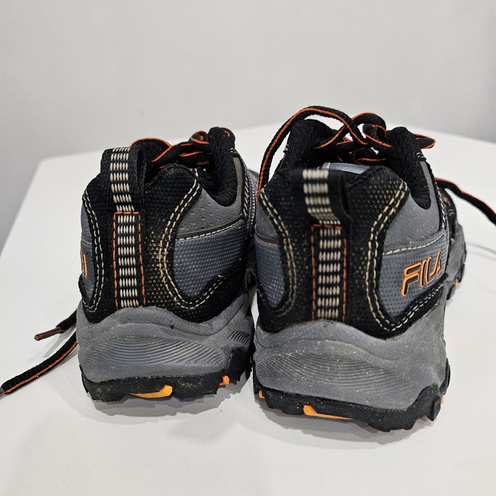 SAOLA Scarpe da Trail Running Fila Ragazzo Taglia 12 Nero Grigio Arancione Sneakers Usate