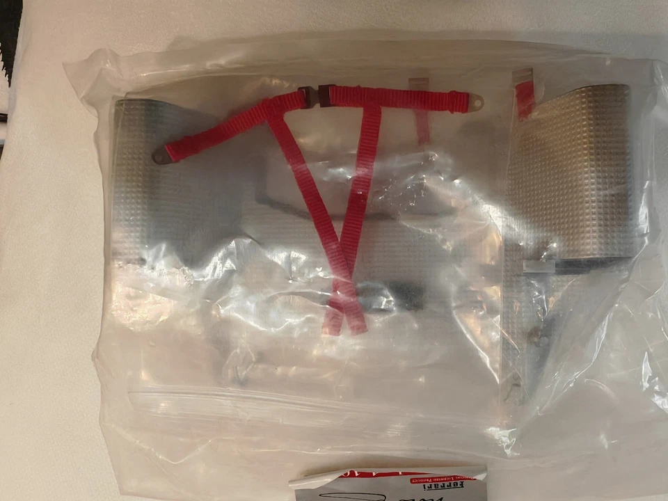 Parti x Ferrari Enzo Ferrari 1/10 De Agostini  - Immagine 4 di 4