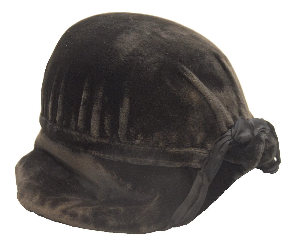 Retro 20s 30s Black Velvet Cloche Hat Ribbed Texture Flexible Brim Elegant Chic‎ Black Velvet Cloche - Etsy main image 3