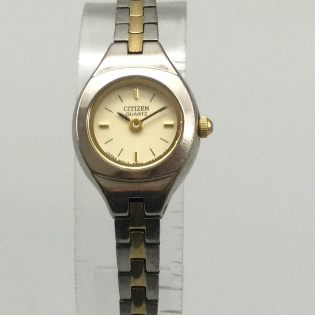 Vintage Citizen Quartz Watch Womens 16mm Two Tone 5920  display picture 3