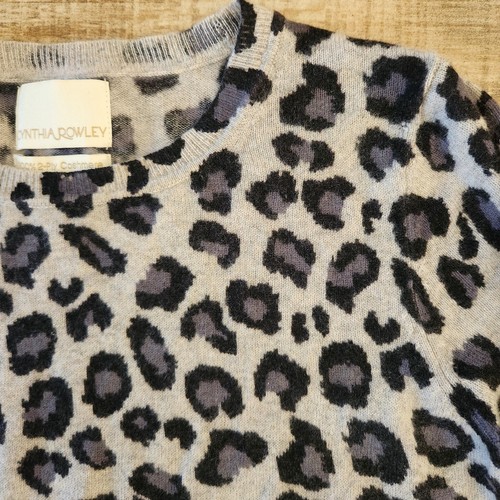 Cynthia Rowley Women's L Long Sleeve Gray Animal Sweater 100% 2-ply Cashmere - Picture 4 of 11