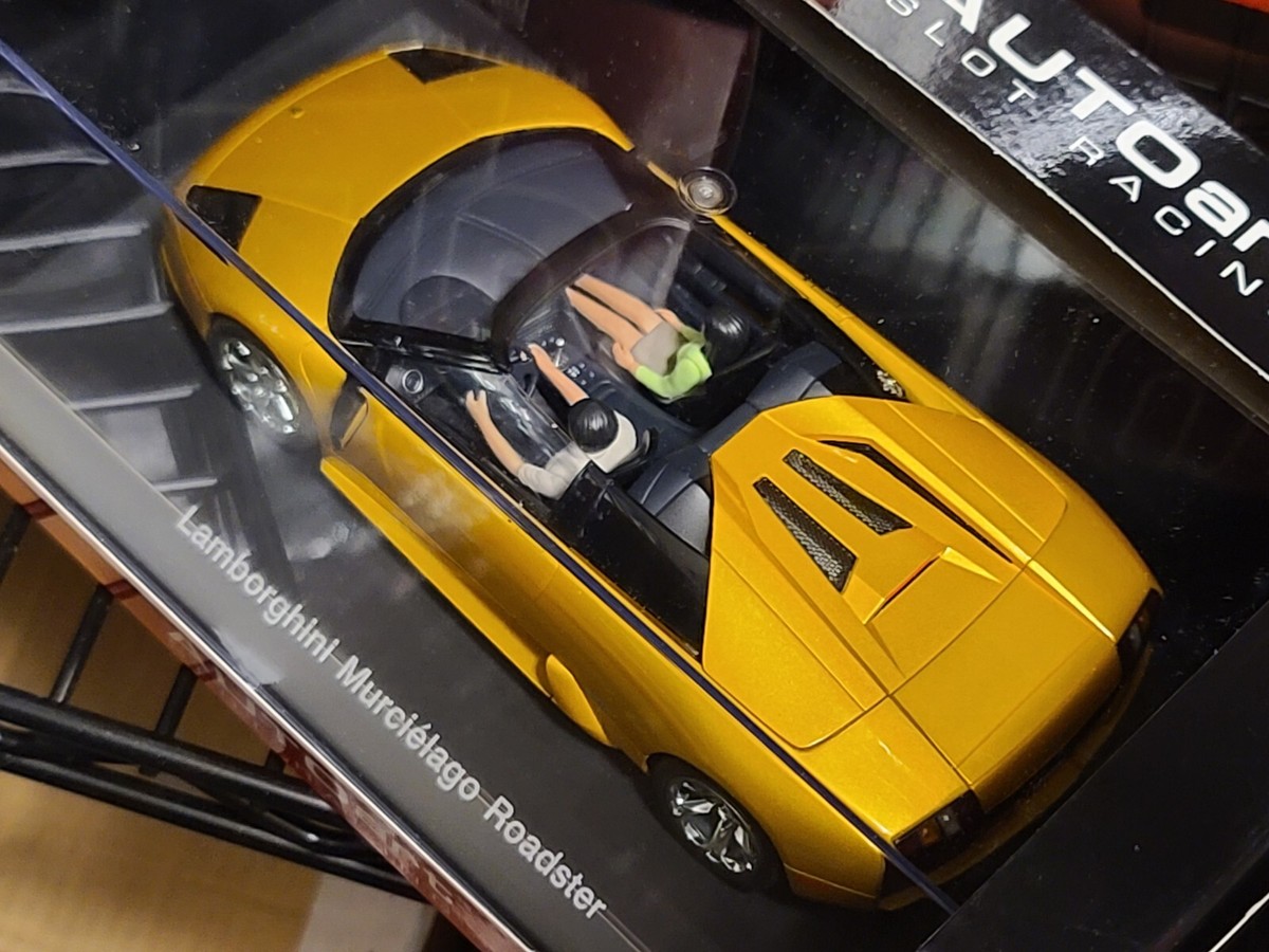 AutoArt SLOT Car 1:24 (Large) LAMBORGHINI Murcielago Roadster GOLD