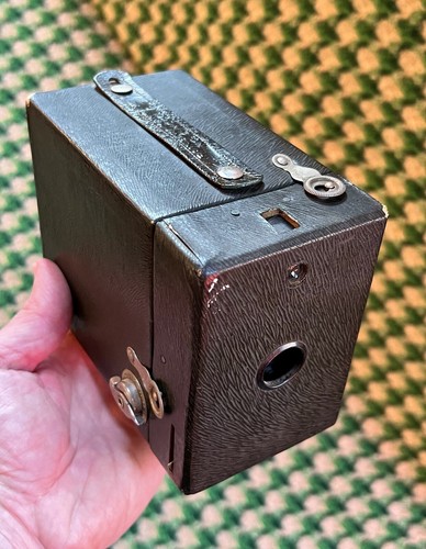 Kodak Green Rainbow Hawk-Eye No. 2 Model C Film Box Camera - Picture 2 of 16