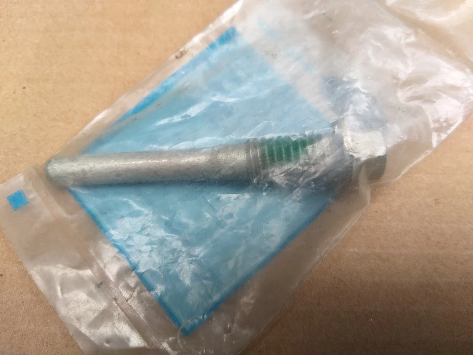 Pinza de freno de disco deslizante Ford finales de 1978 principios de 1979 Mustang Mercury Capri  Foto 4 de 4