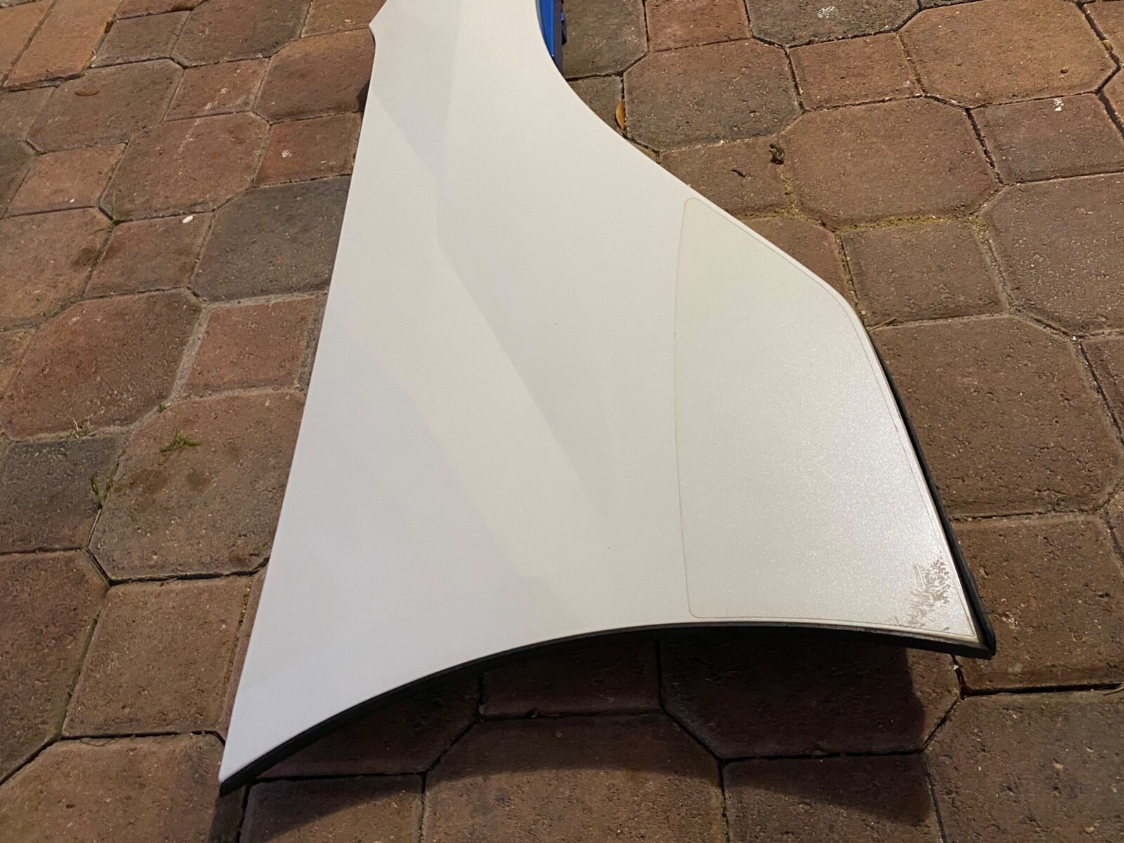 14-19 BMW i8 i12 i15 RIGHT PASSENGER ROCKER PANEL SIDE SKIRT / WHITE OEM