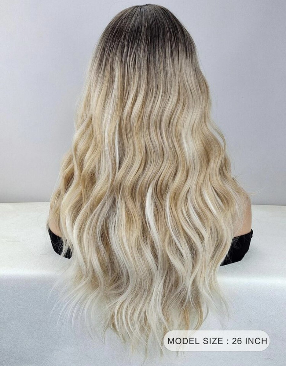 Perruque Longue Synthétique Blonde Doré Ondulée Avec Frange - Lot Avec 4 Bonnets - Taille Moyenne