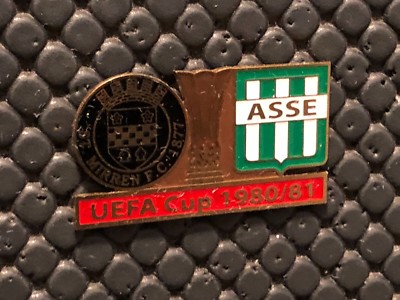 Lot 2 pins foot asse saint etienne inter - Collection