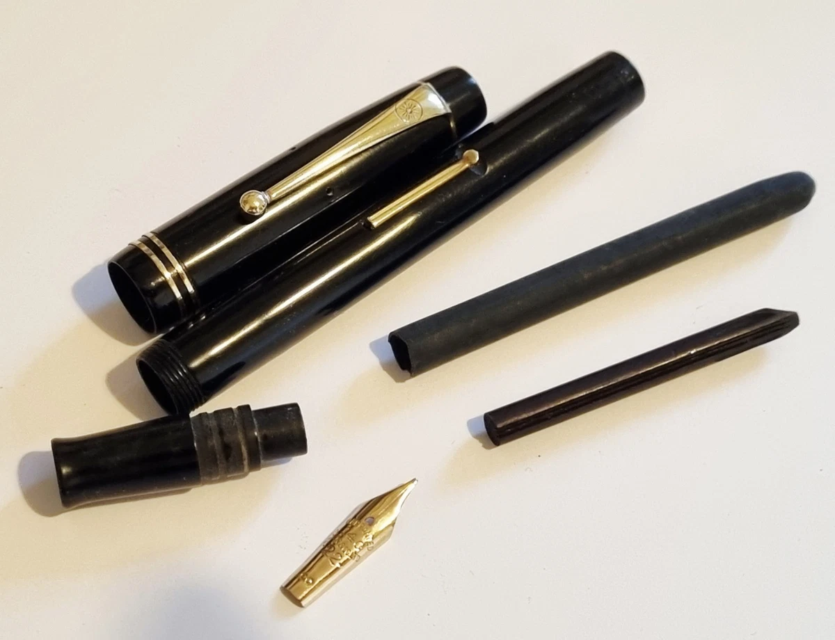 Gorgeous 1930s The De La Rue Pen 1332 65 Classic Black/GT Fountain Pen 14ct Nib