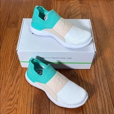 APL Techloom Bliss Slip-on Sneaker Running Green White Size 6.5 NWT