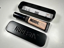 NUDESTIX Tinted Cover Foundation- NUDE 2.5 (Light Neutral Nude) 25ml/.84oz RP$36